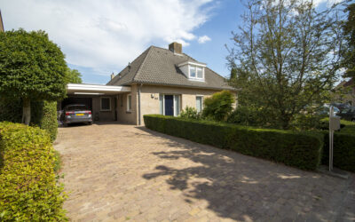 Vrijstaande semibungalow, levensbestendig wonen in deze ruime, op mooie locatie in Haaren gelegen woning.