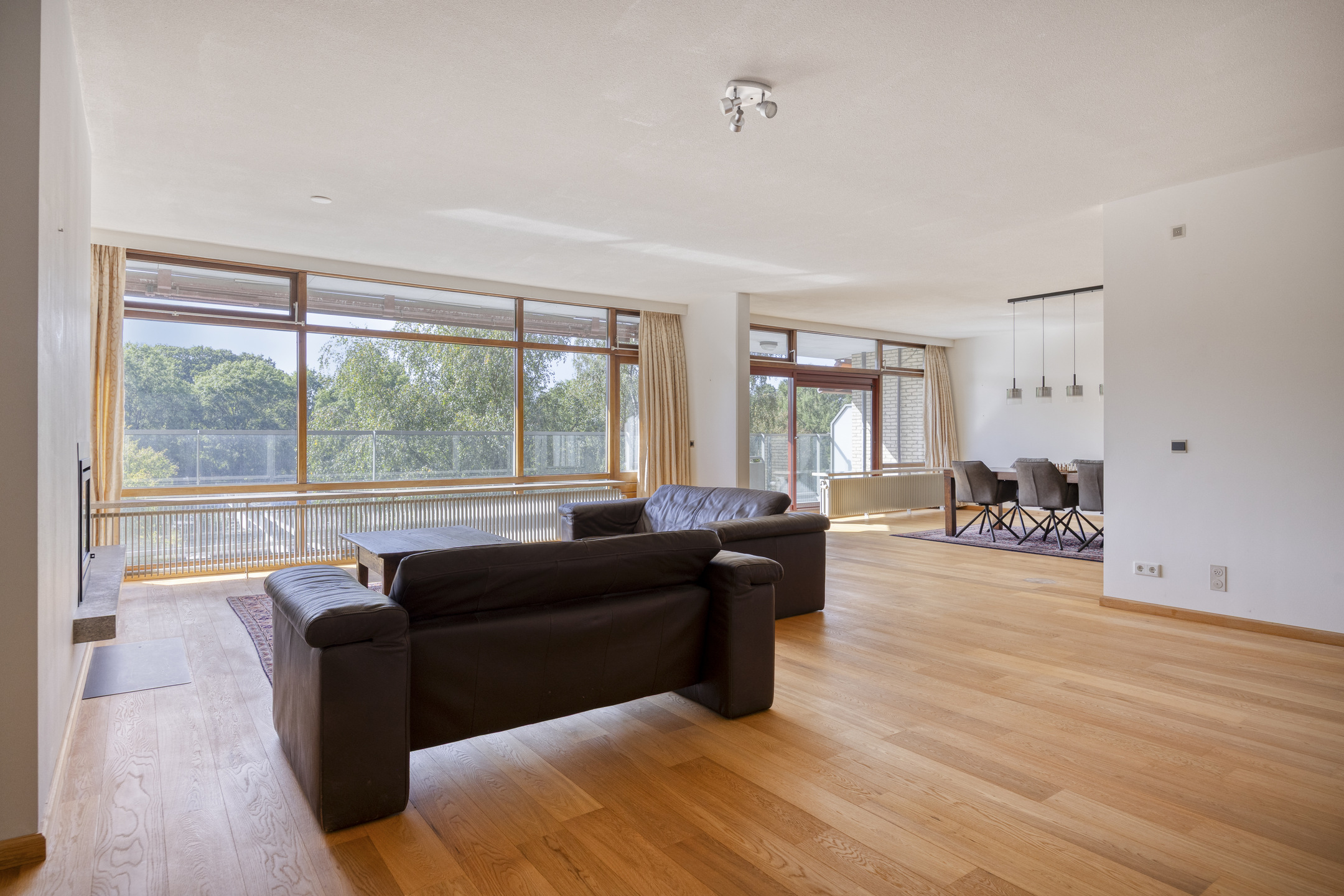 Op een fijne woonlocatie riant, comfortabel en zelfstandig wonen in servicecomplex Koninxhoek